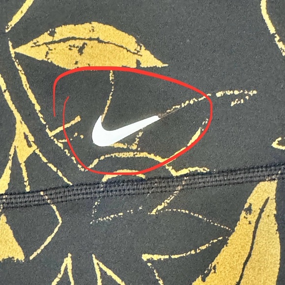 Nike Dri-Fit Leggings
#1027 - Picture 5 of 9